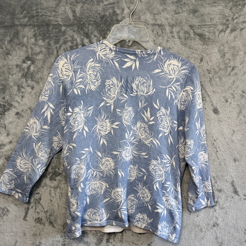 Marisa Christina Lg Blue Floral Embroidered Button-Front Top embellished silk bl - Picture 8 of 9